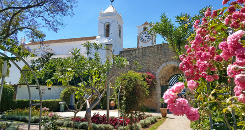 eurohike-wanderreisen-portugal-algarve-tavira-igreja-do-castelo.webp